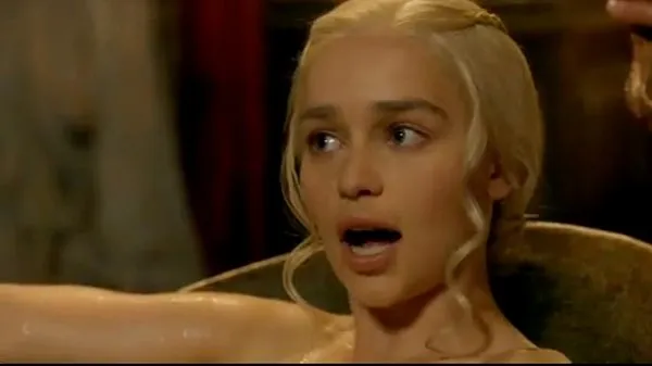 Hot Emilia Clarke Game of Thrones drive Movies