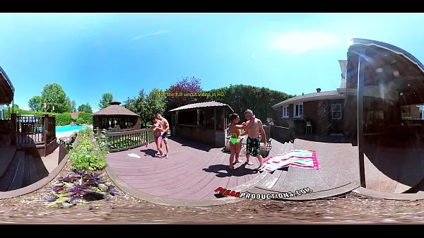 Gorące filmy z 3-Way Porn - VR Group Orgy by the Pool in Public 360dysku