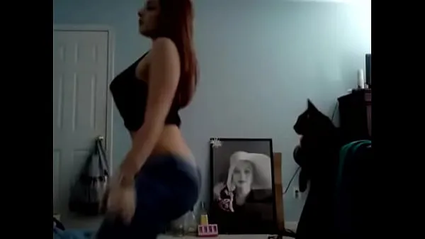 Καυτές ταινίες Millie Acera Twerking my ass while playing with my pussy drive