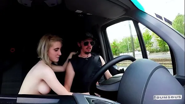 Filem BUMS BUS - Petite blondie Lia Louise enjoys backseat fuck and facial in the van drive panas