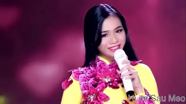 Films Scandale vietnamien] - Une chanteuse vietnamienne révèle que clipsex se masturbait Drive populaires