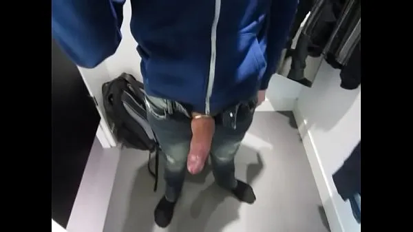 Populárne jacking off in H&M store in Berlin (2016) (no sound filmy na disku