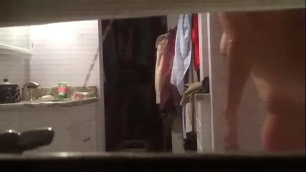 Hot Spying on Milf towling off through window drive Movies