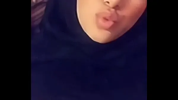Hot Muslim Girl With Big Boobs Takes Sexy Selfie Video lái xe Phim