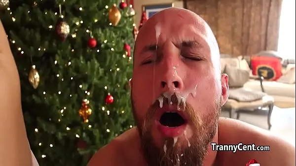 人気のTranny fucked made ass for christmasドライブ映画