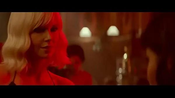 Forró Atomic Blonde lesbian scene autós filmek