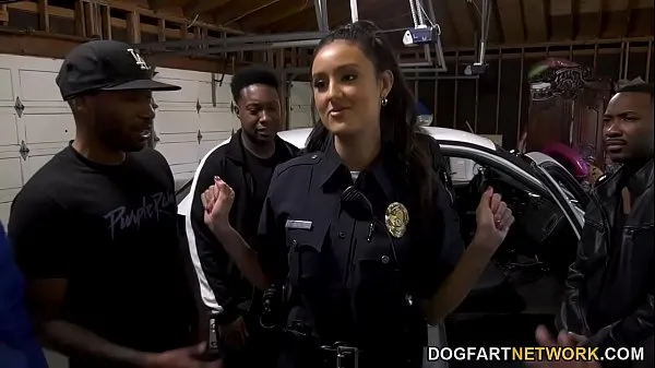 Hot Police Officer Job Is A Suck - Eliza Ibarra drive Movies