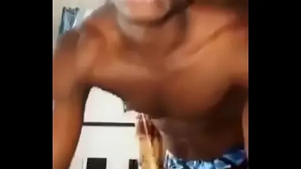 Καυτές ταινίες Sexy Nigerian gay man cums and eats it all drive