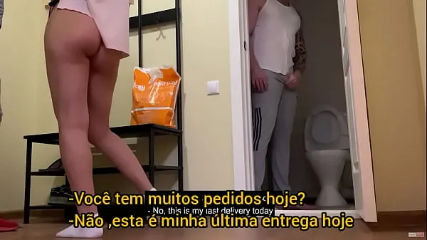 Filmes Legendado corno se matando na punheta enquanto sua esposa da pro entregador populares