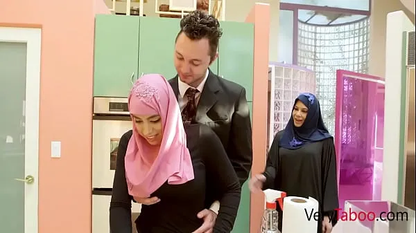Hot I Always Wanted To Fuck My StepDaughter While She Wore A Hijab drive Movies