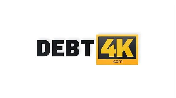 Heiße DEBT4k. 21 Mieterin hat kein Geld sie kann trotzdem Sex anbietenFahrfilme