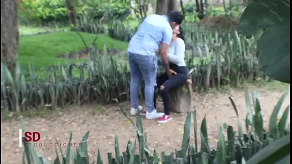 Hot SPYING ON A COUPLE IN THE PUBLIC PARK drive-films