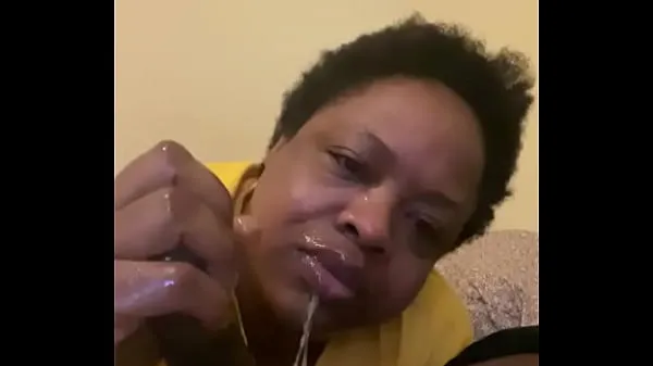 Popüler Mature ebony bbw gets throat fucked by Gansgta BBC Drive Filmleri