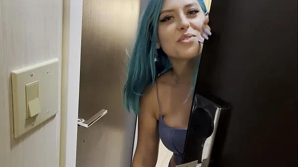 Film Casting Curvy: Blue Hair Thick Porn Star BEGS to Fuck Delivery Guy drive yang populer