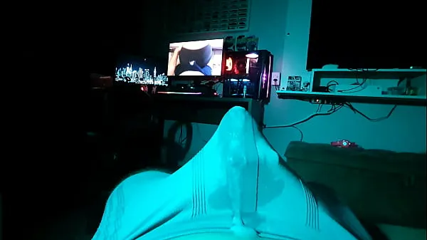 Populære Using 3 vibrators at the same time to cum through my underwear-filmer