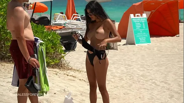 Hot Huge boob hotwife at the beach köra filmer