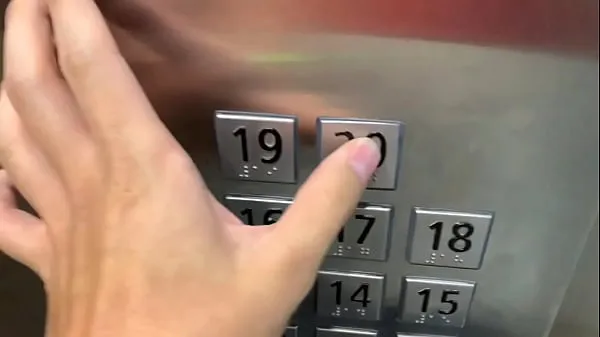 أفلام Sex in public, in the elevator with a stranger and they catch us رائجة