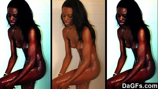 Películas Dagfs - Skinny Ebony pillada mientras se ducha y se masturba para la cámara populares