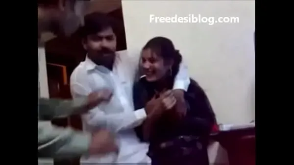 Forró Pakistani Desi girl and boy enjoy in hostel room autós filmek